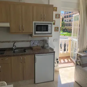 https://carihuela-sun-beach-torremolinos.hotelsinnerja.org
