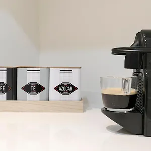 Avanti La Campana, Con Un Balcon Que Te Enamorara Del Ambiente De Apartment